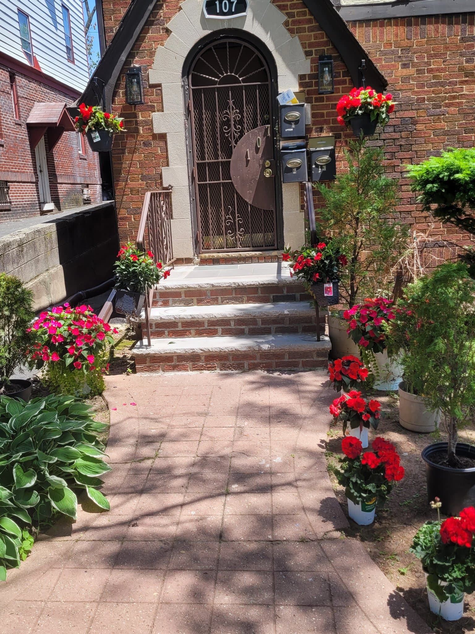 Newark Single Room: 1 Vassar Ave, Room 2