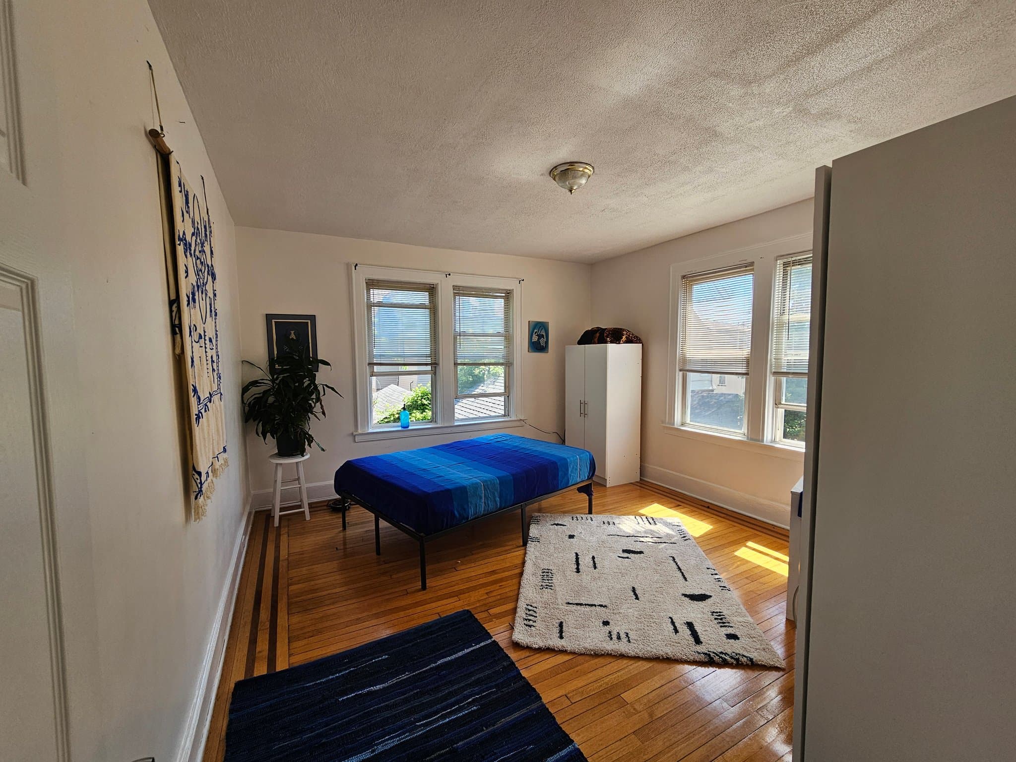 Newark Single Room: 1 Vassar Ave, Room 2