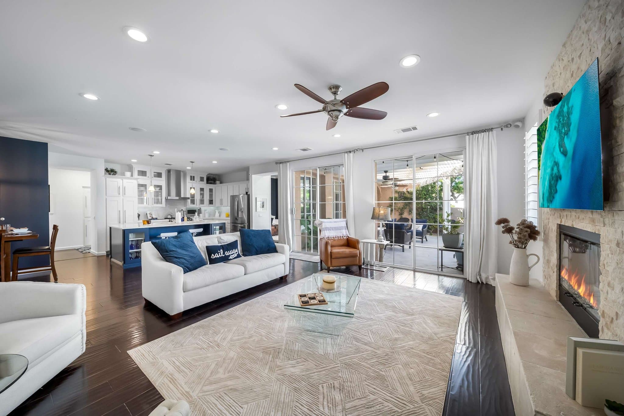 La Quinta House: 47870 Sumac Street