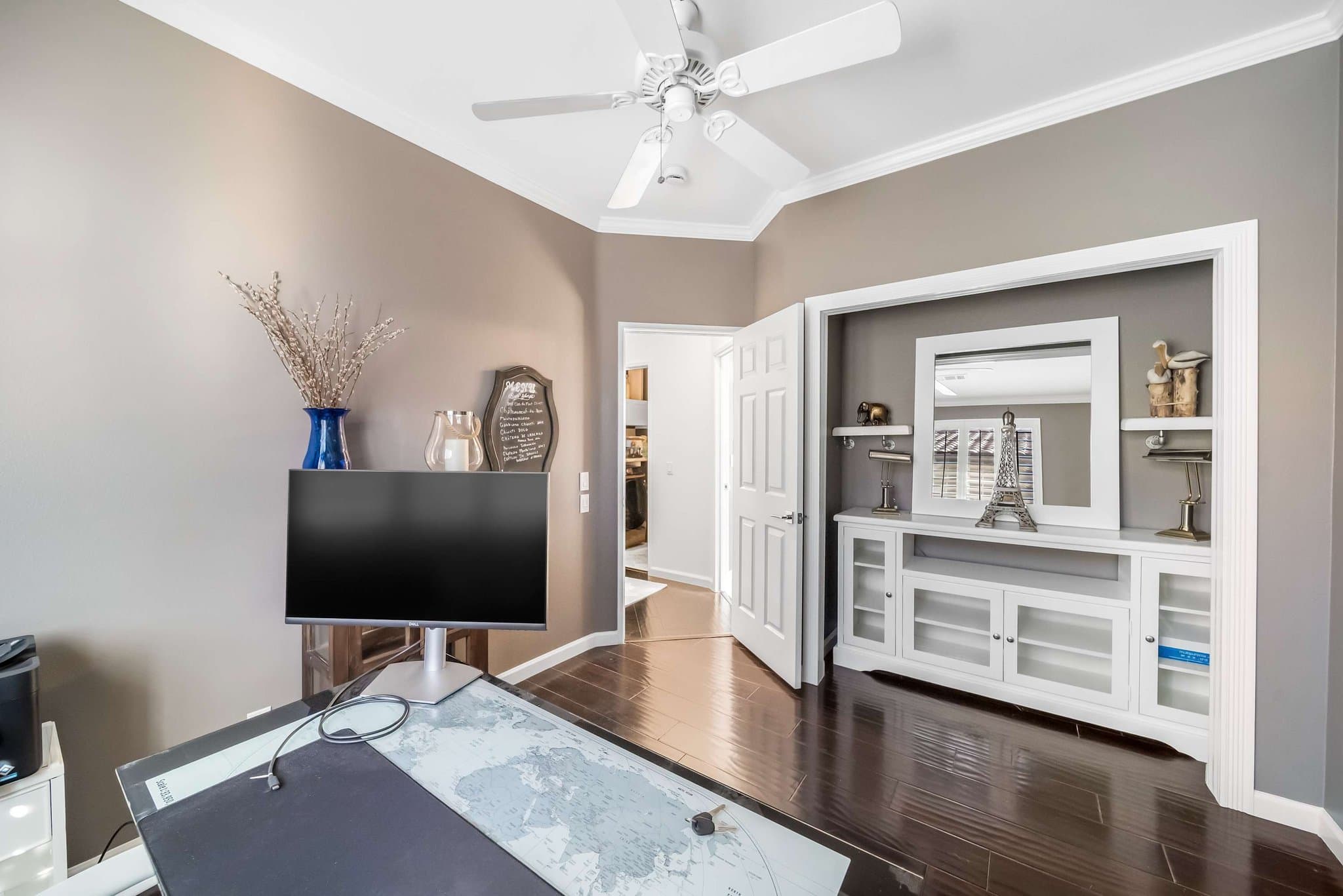 La Quinta House: 47870 Sumac Street