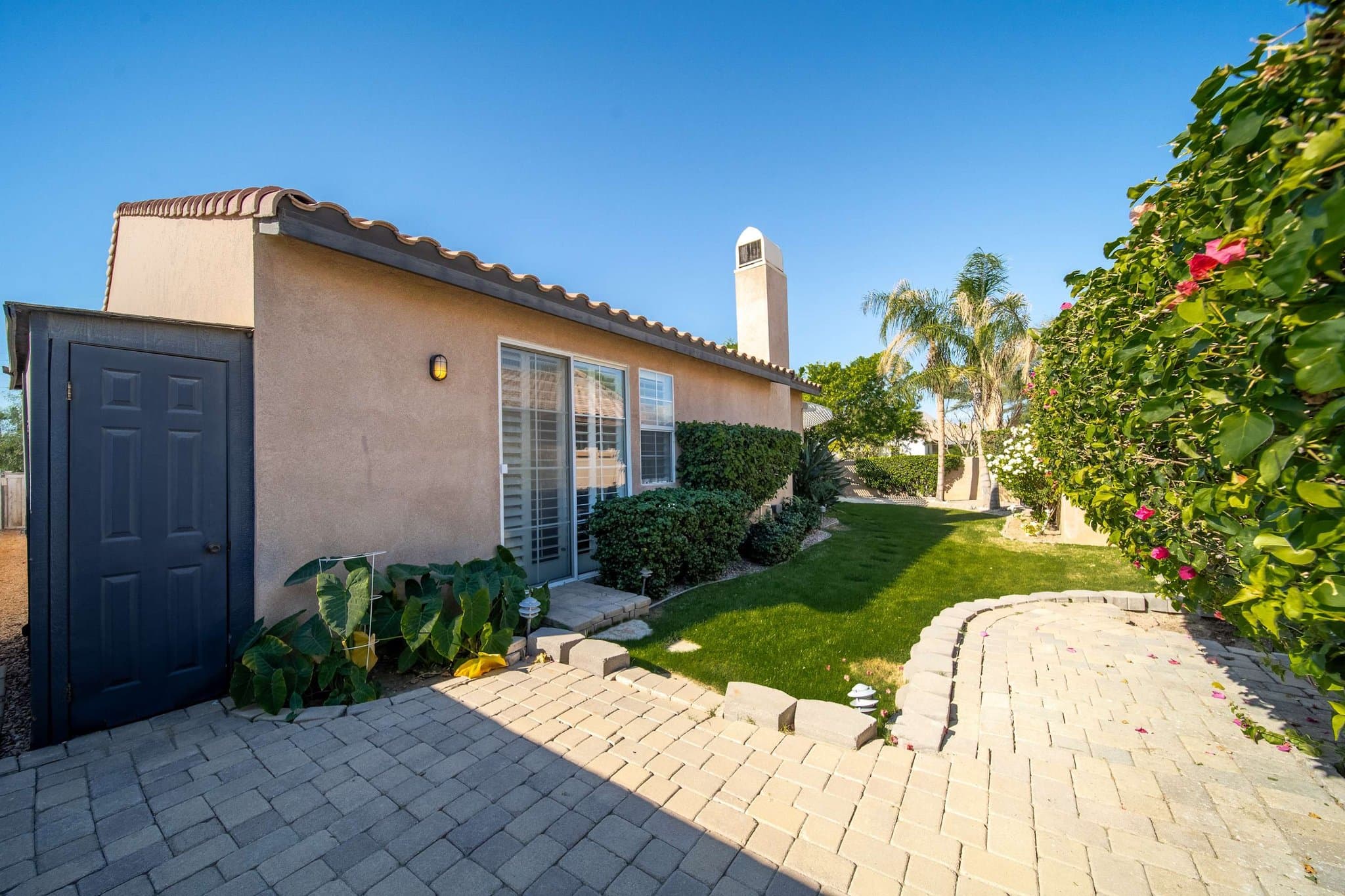 La Quinta House: 47870 Sumac Street