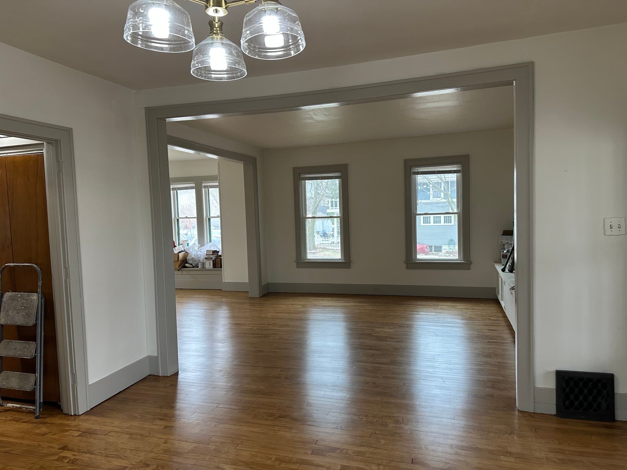 Horicon House: 401 N Hubbard St