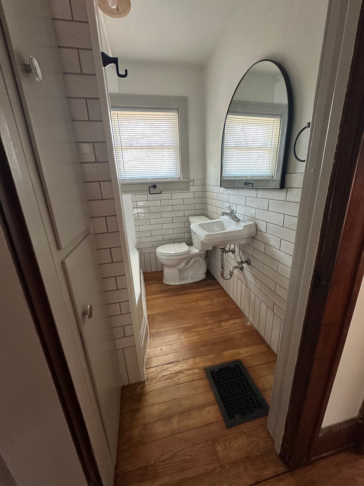 Horicon House: 401 N Hubbard St