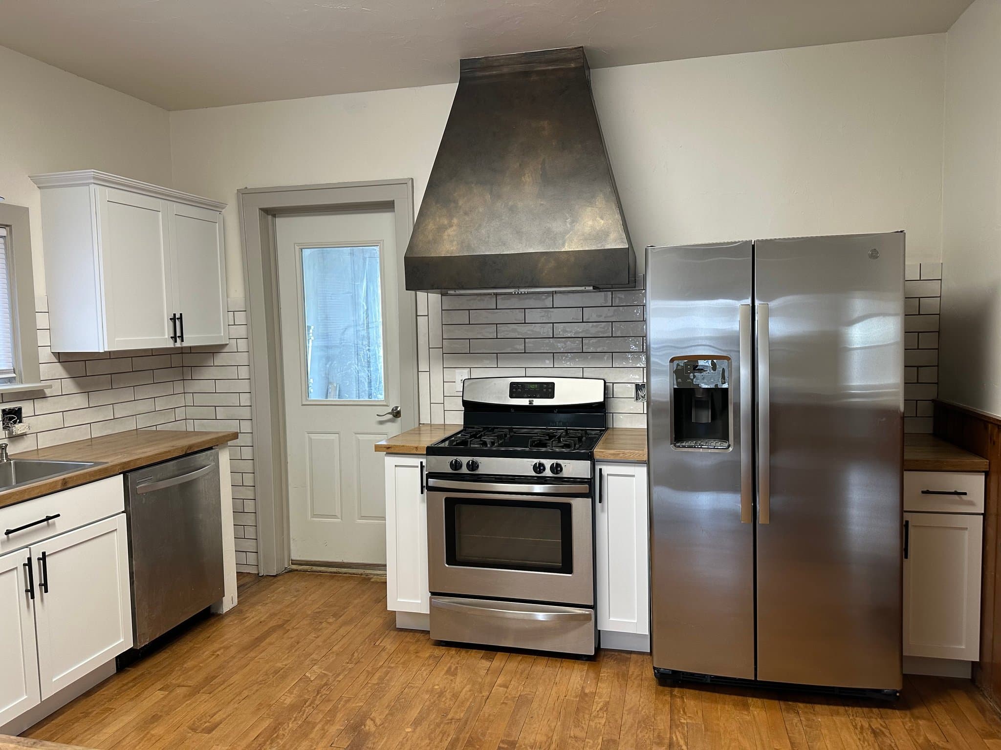 Horicon House: 401 N Hubbard St