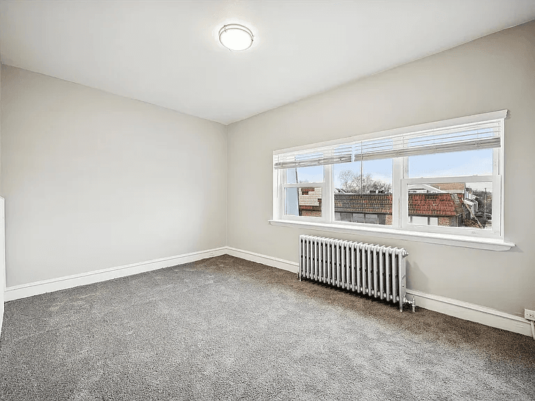 Philadelphia Apartment: 7210 Oxford Ave