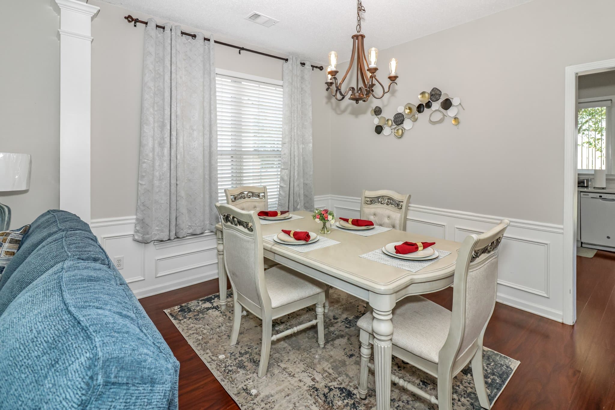 Cumming House: 4030 Ridgefair Dr,