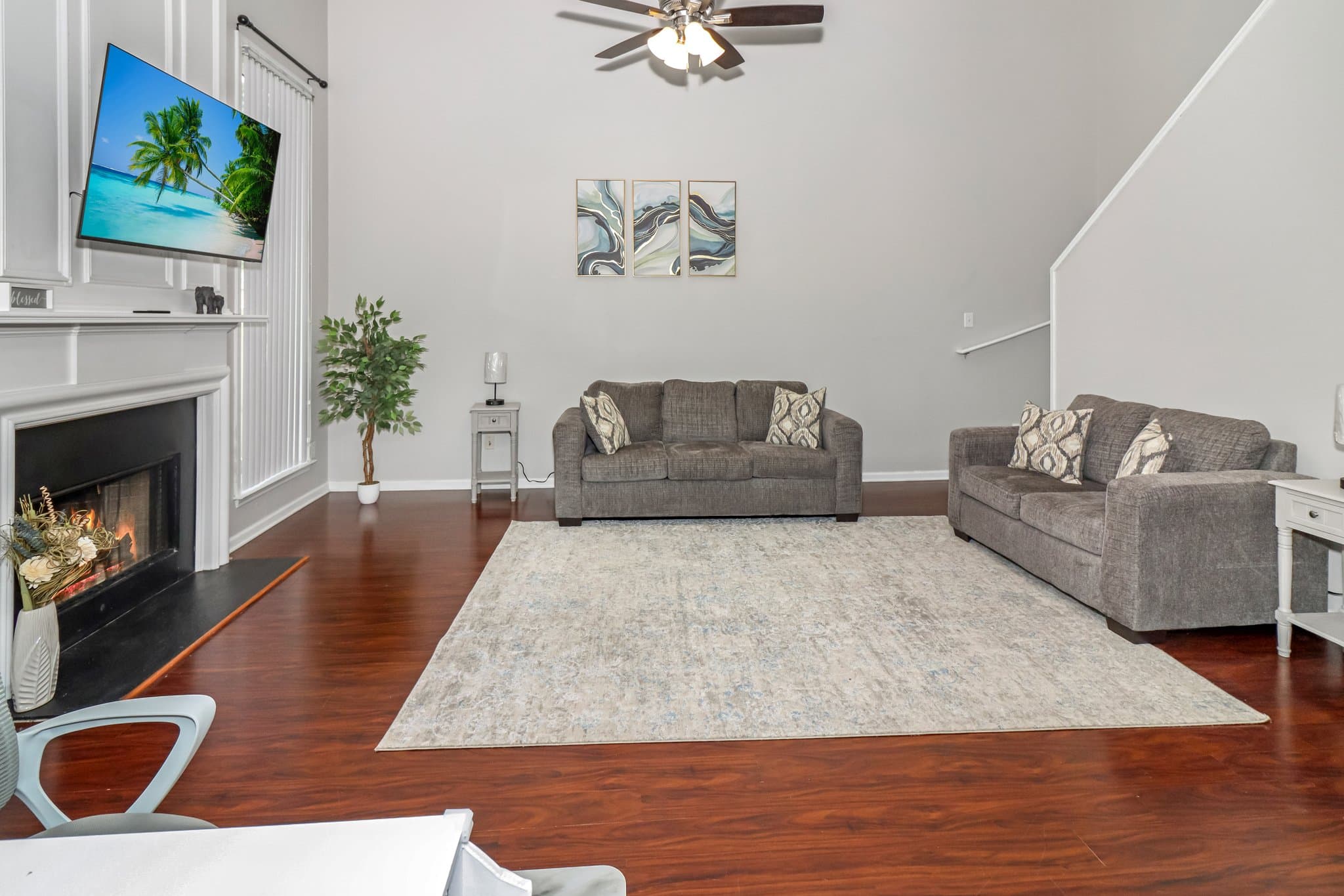 Cumming House: 4030 Ridgefair Dr,