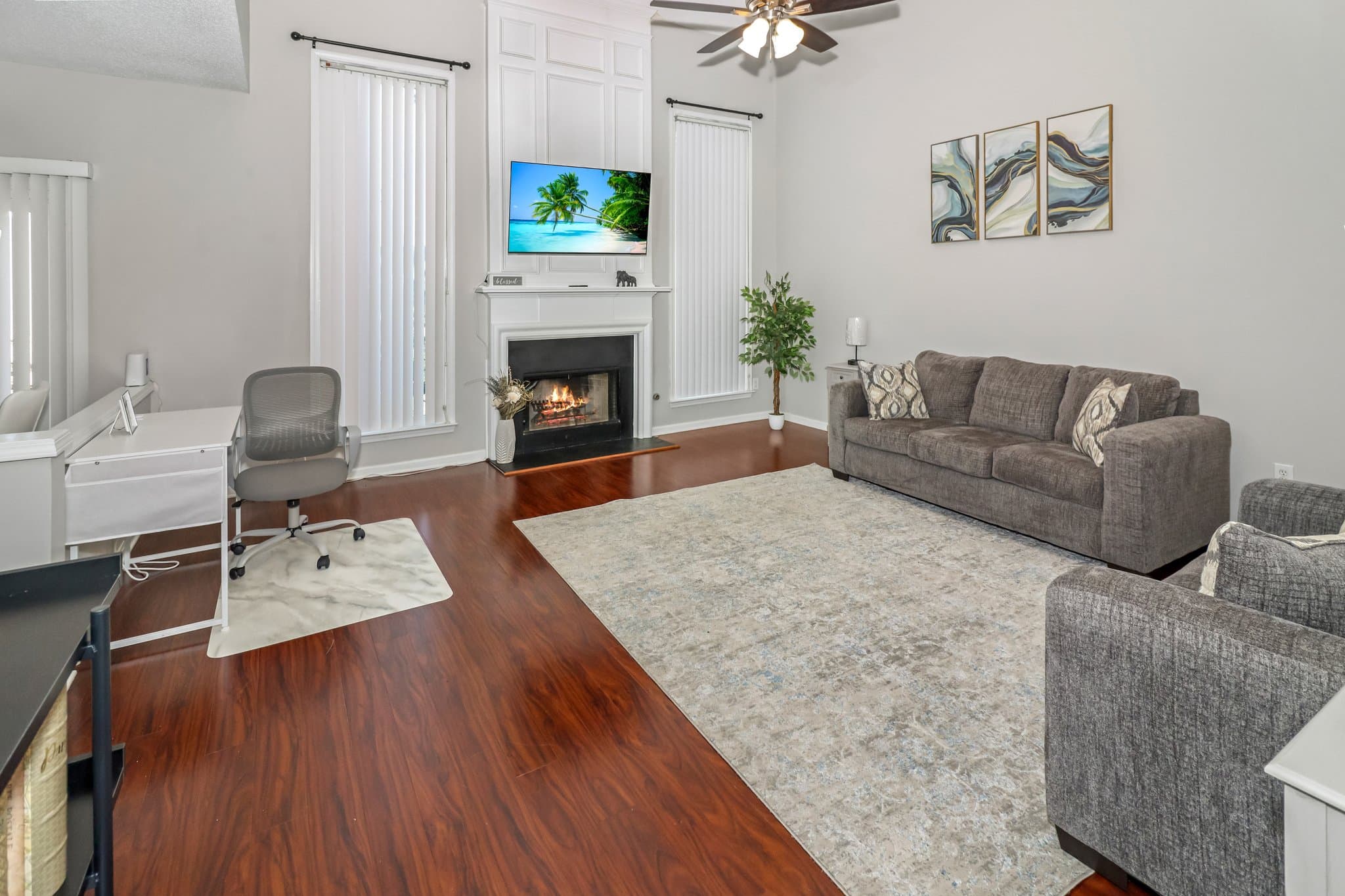 Cumming House: 4030 Ridgefair Dr,