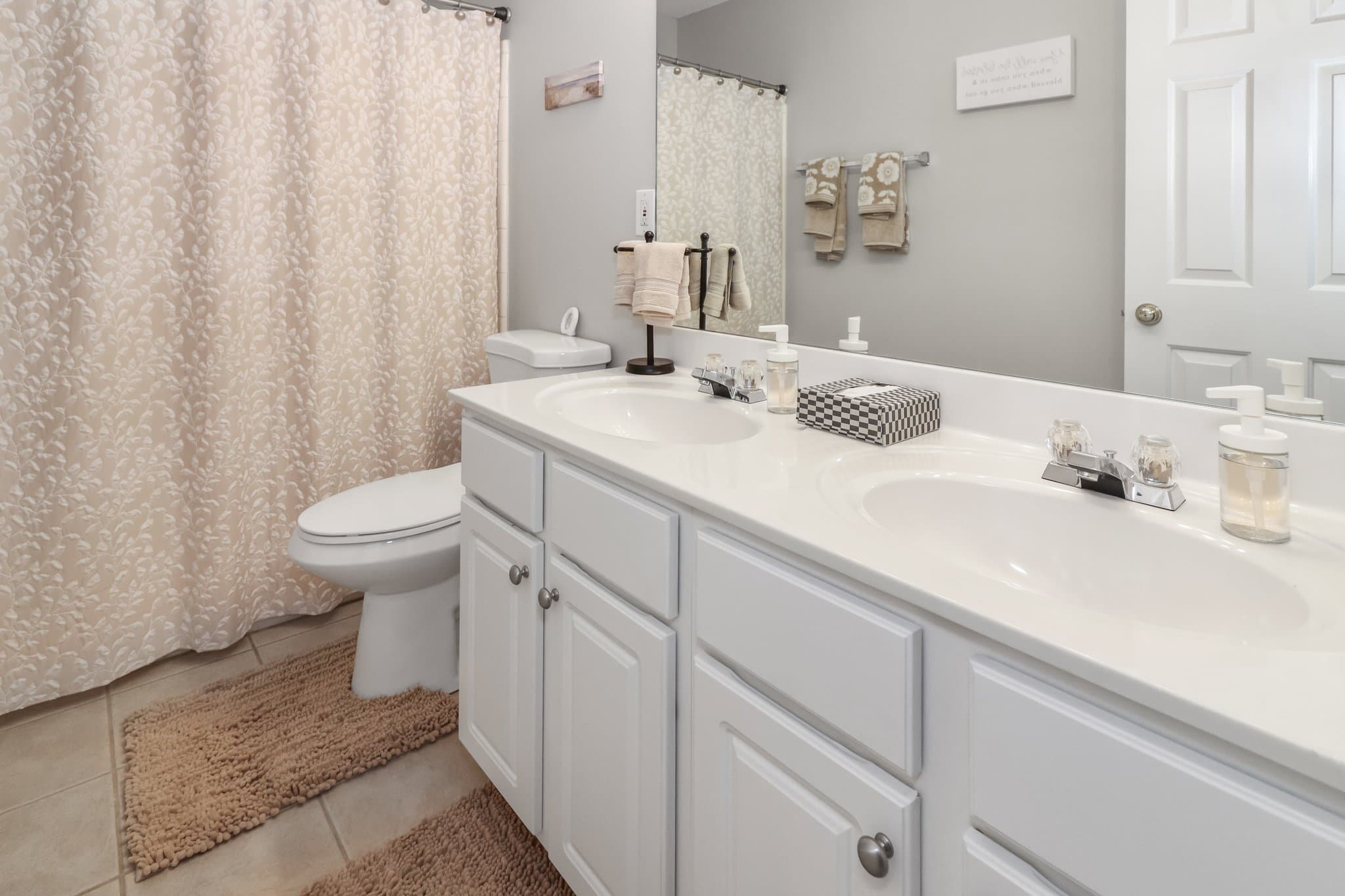 Cumming House: 4030 Ridgefair Dr,