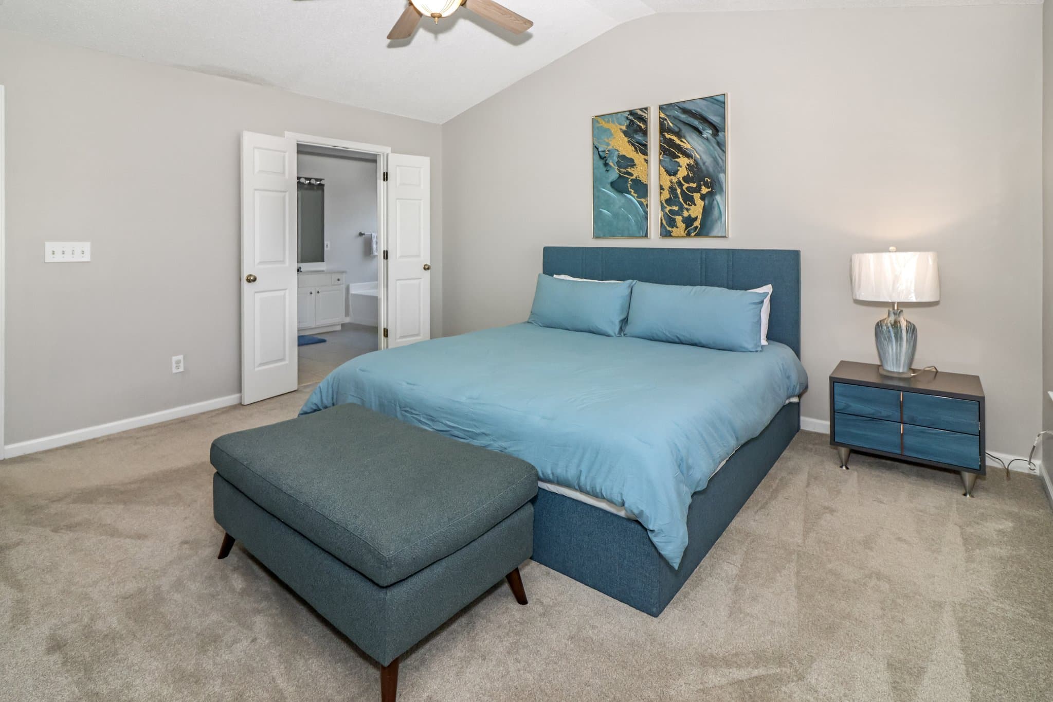 Cumming House: 4030 Ridgefair Dr,
