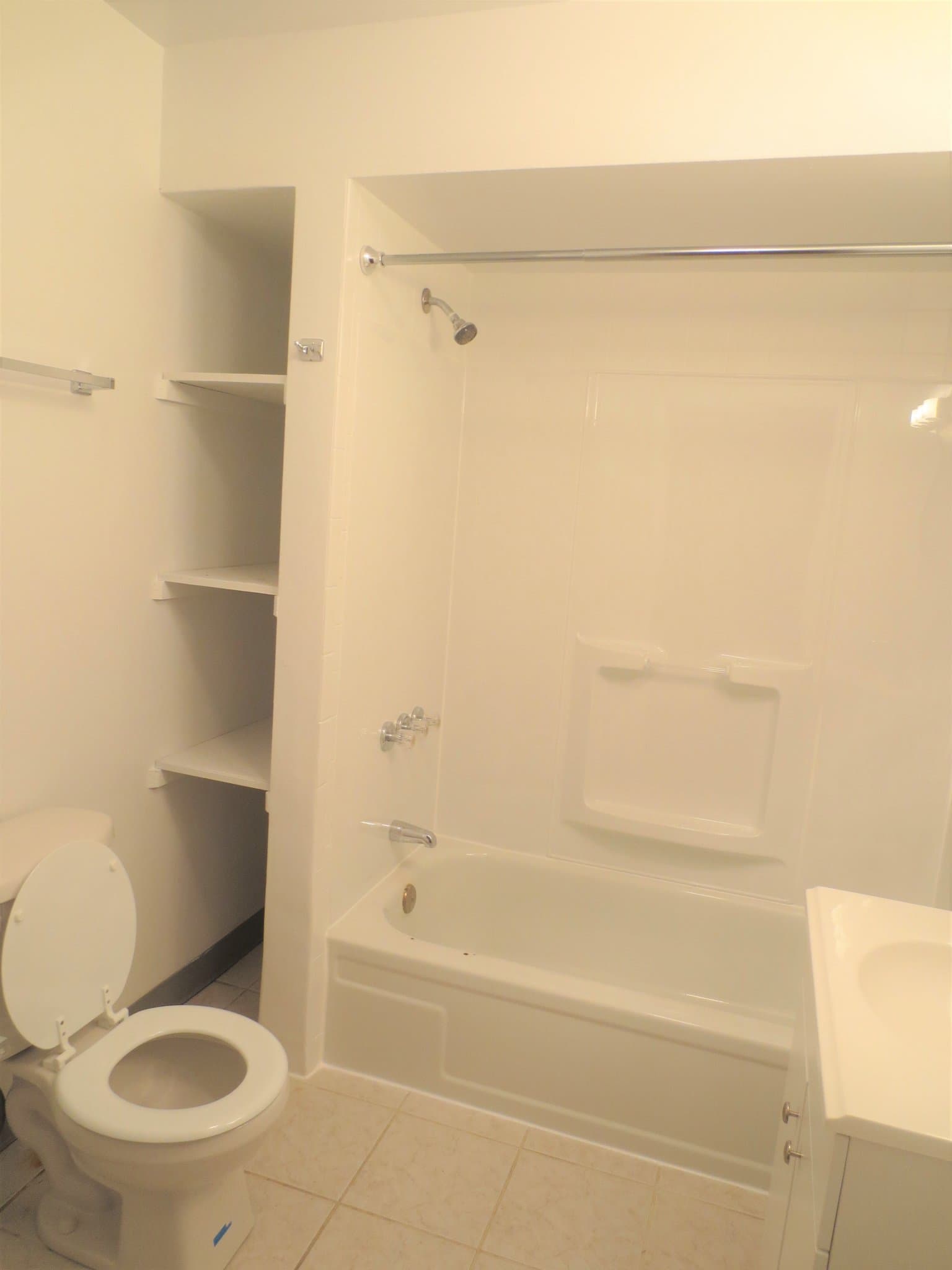 Pittsburgh Apartment: 5704 Darlington Road