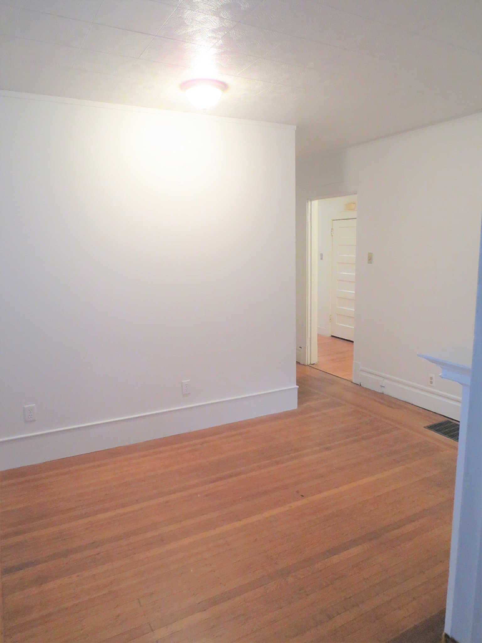 Pittsburgh Apartment: 5704 Darlington Road