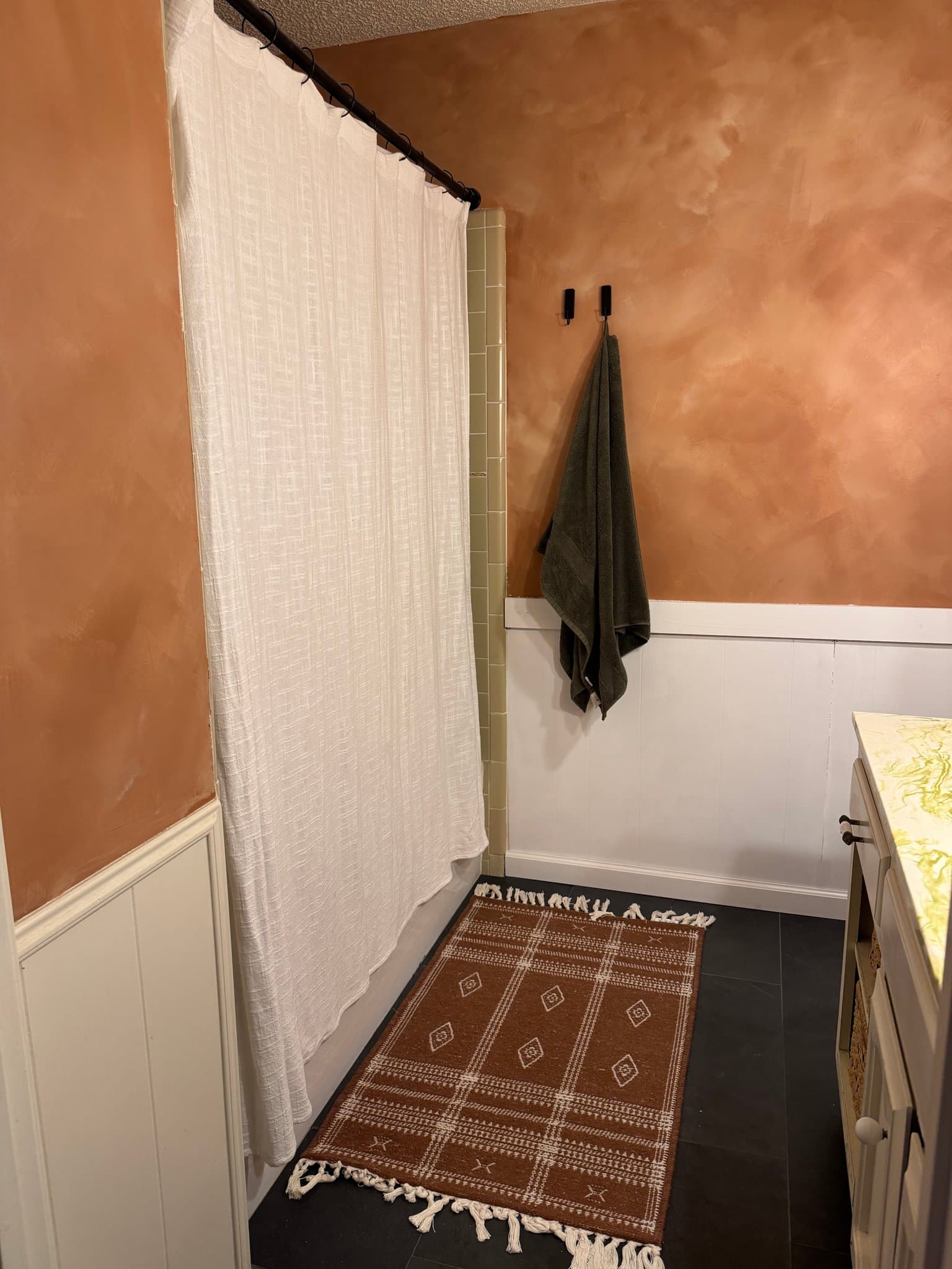 Arlington Single Room: 810 Cornish Oak Ct.