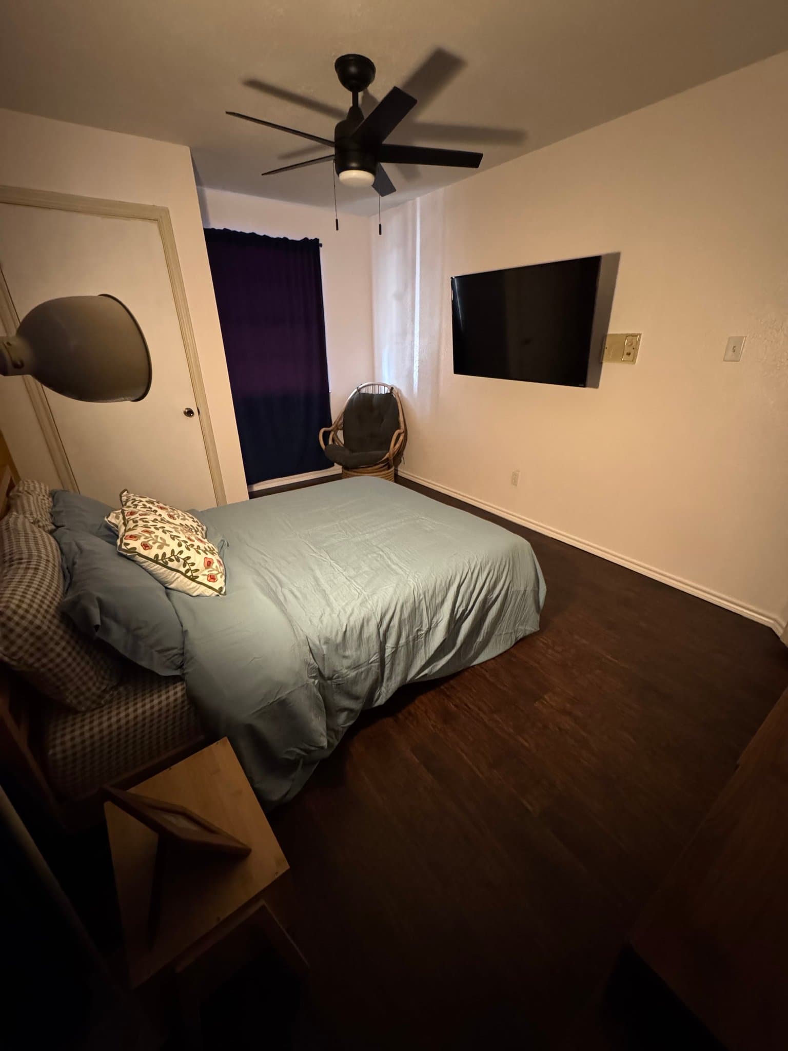 Arlington Single Room: 810 Cornish Oak Ct.