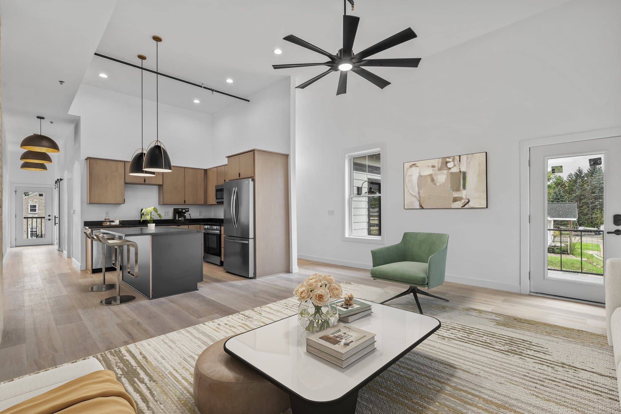 Slinger Apartment: 308 Oak St