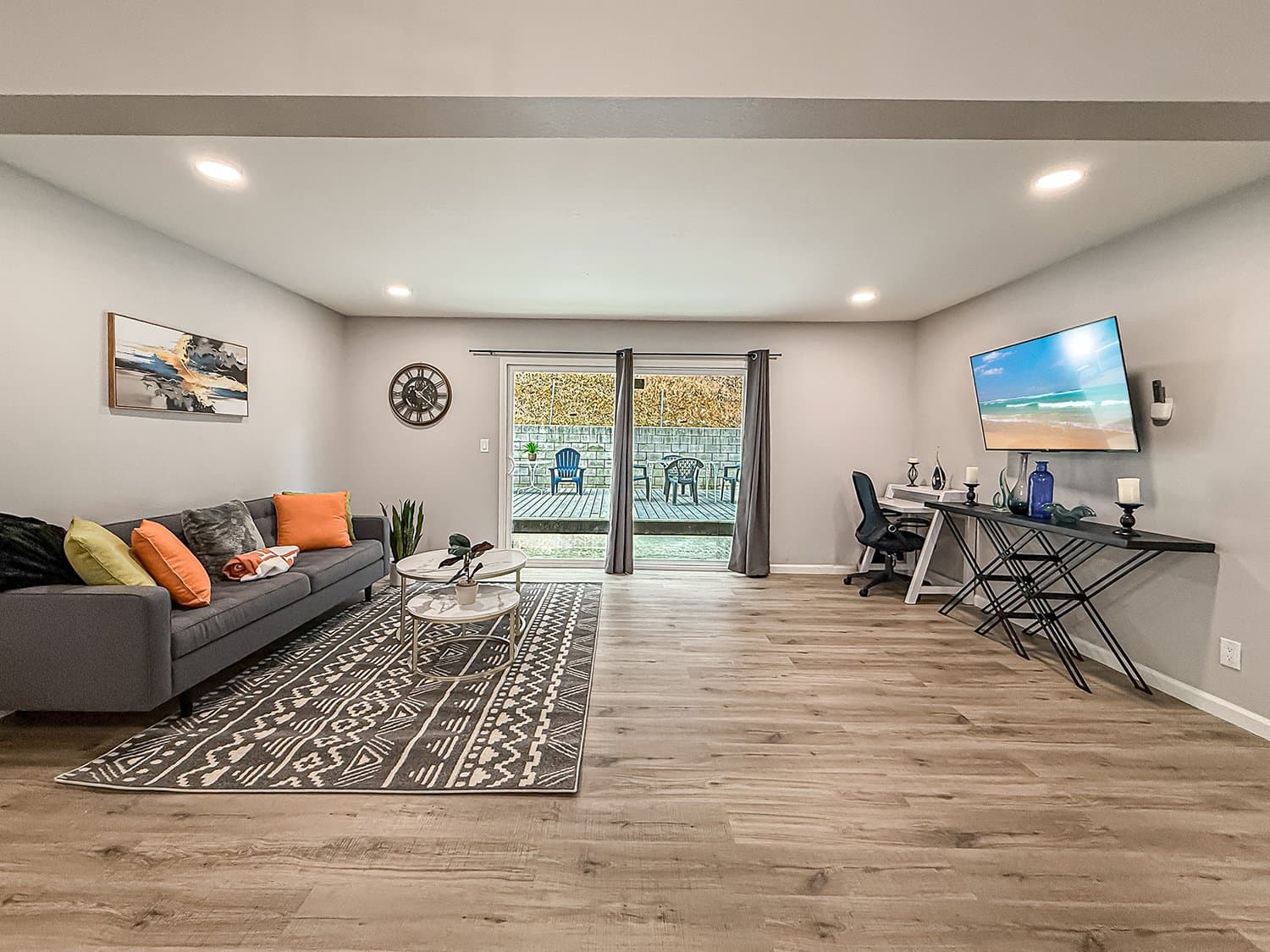Simi Valley House: 717 Watson ave Simi Valley Ca 93065