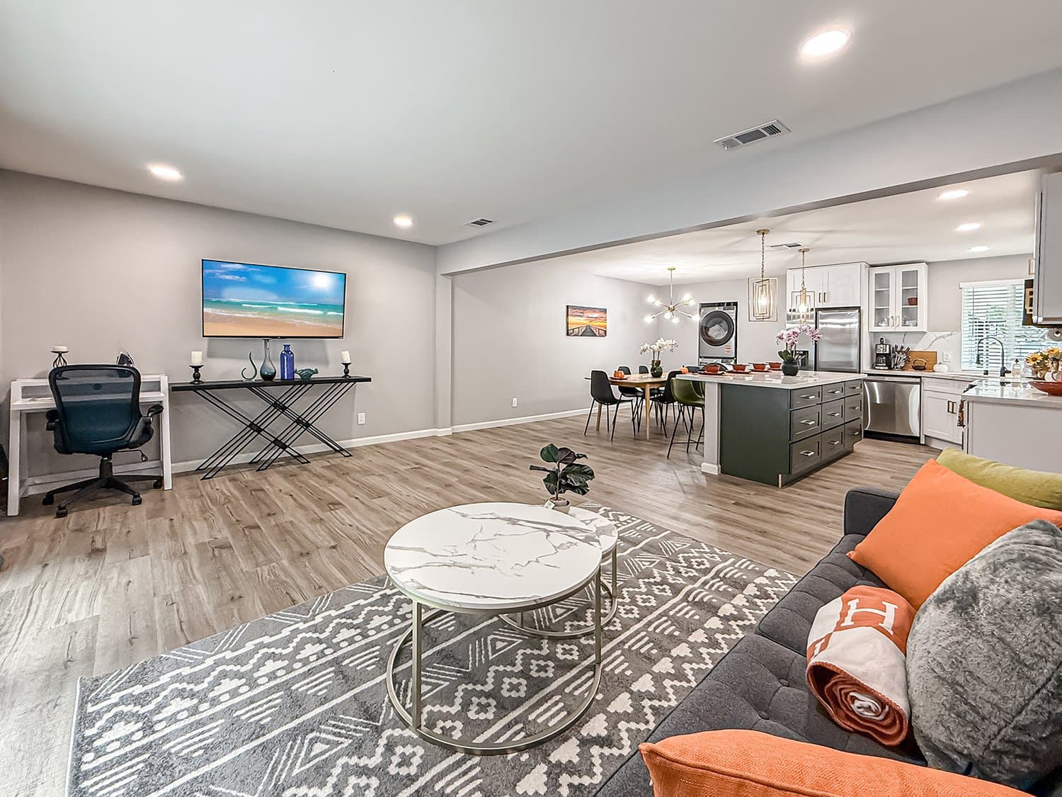 Simi Valley House: 717 Watson ave Simi Valley Ca 93065