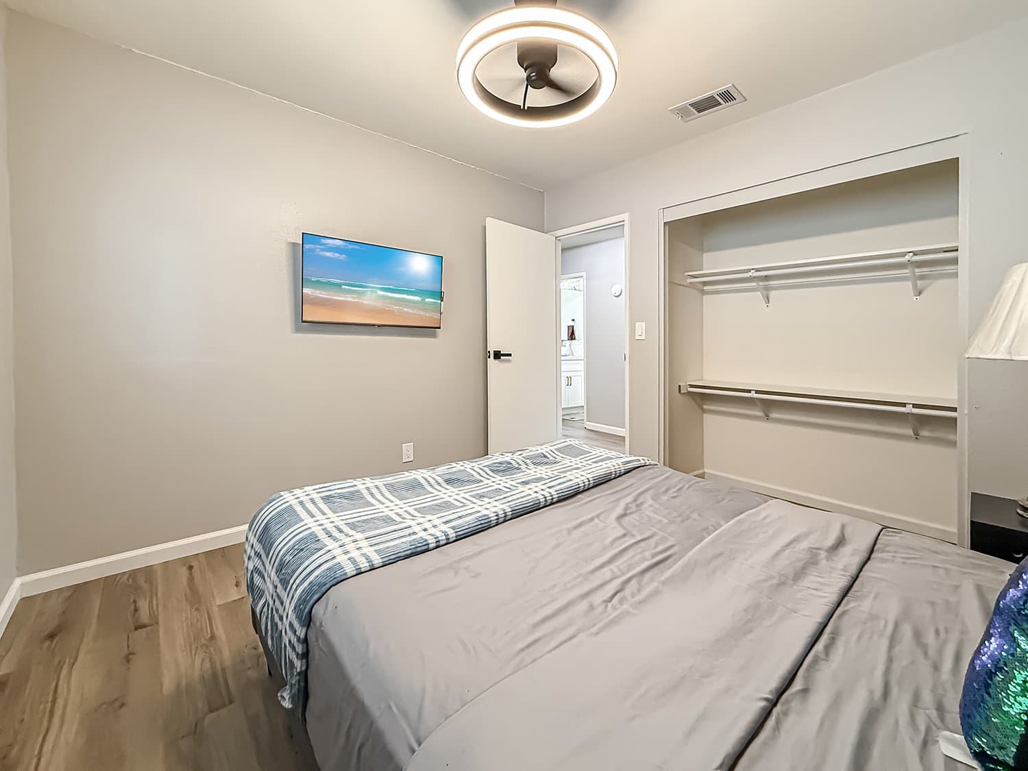 Simi Valley House: 717 Watson ave Simi Valley Ca 93065