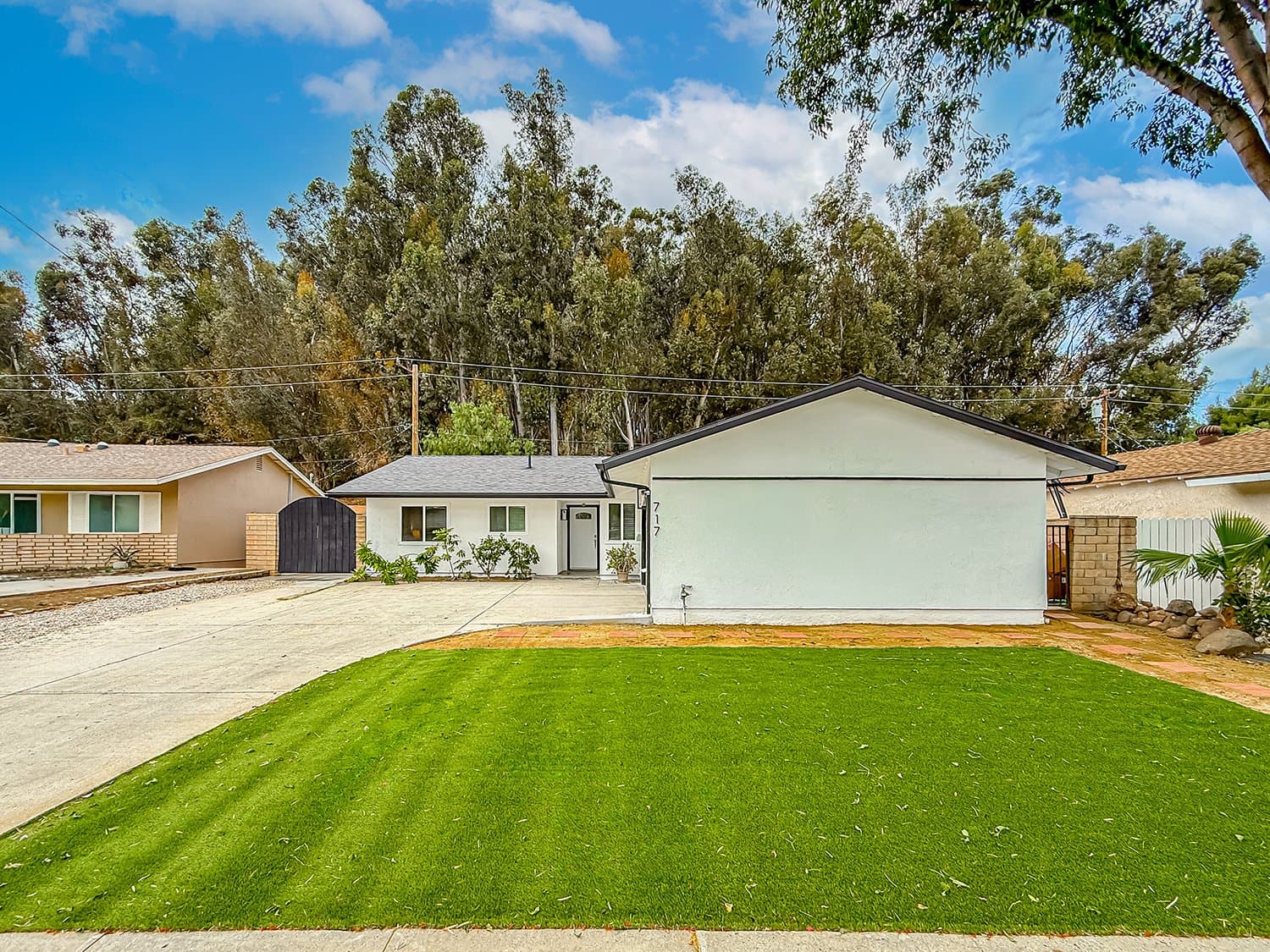 Simi Valley House: 717 Watson ave Simi Valley Ca 93065