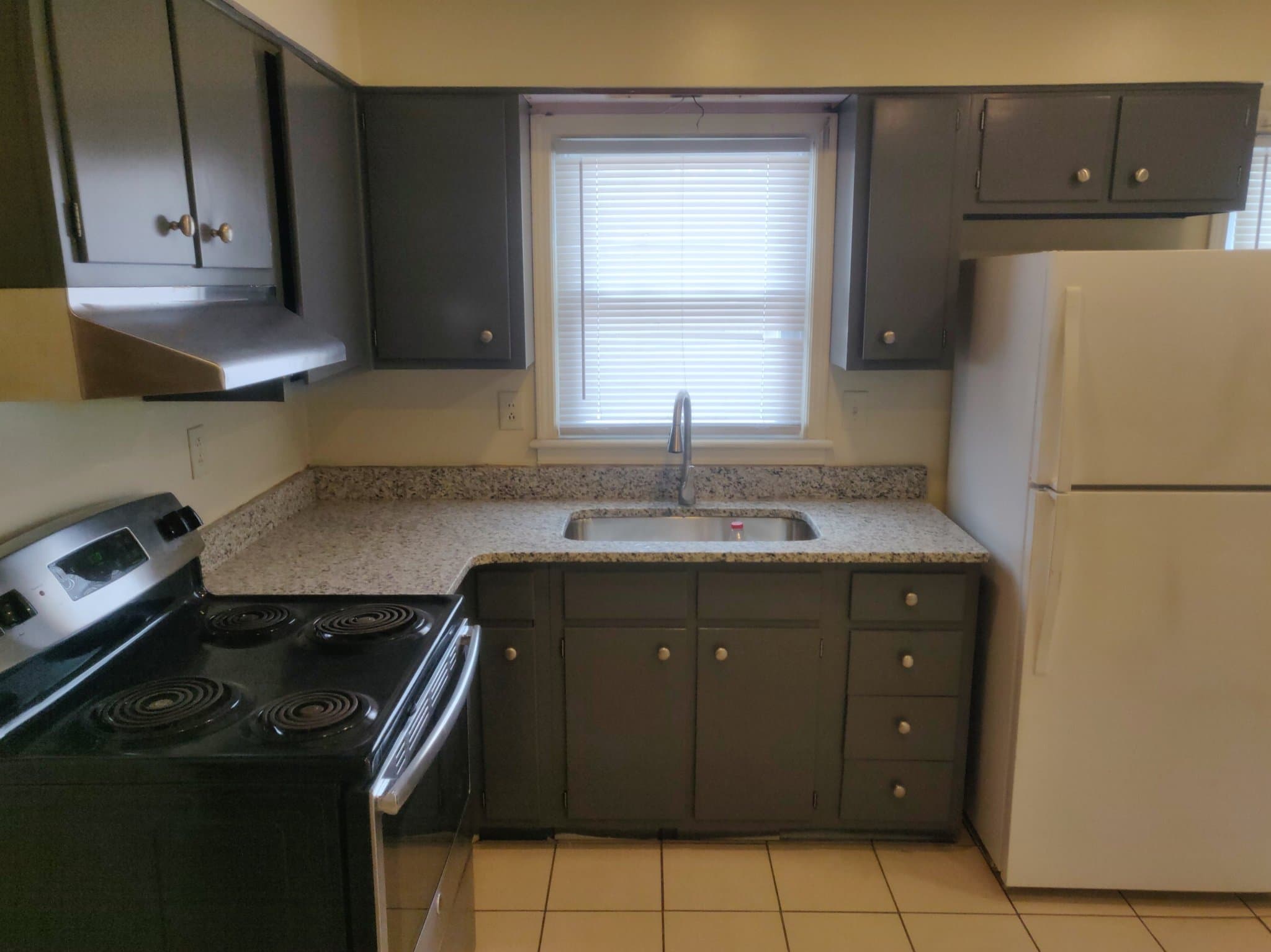 Louisville Multiplex: 3440 - 3442 Heatherfield