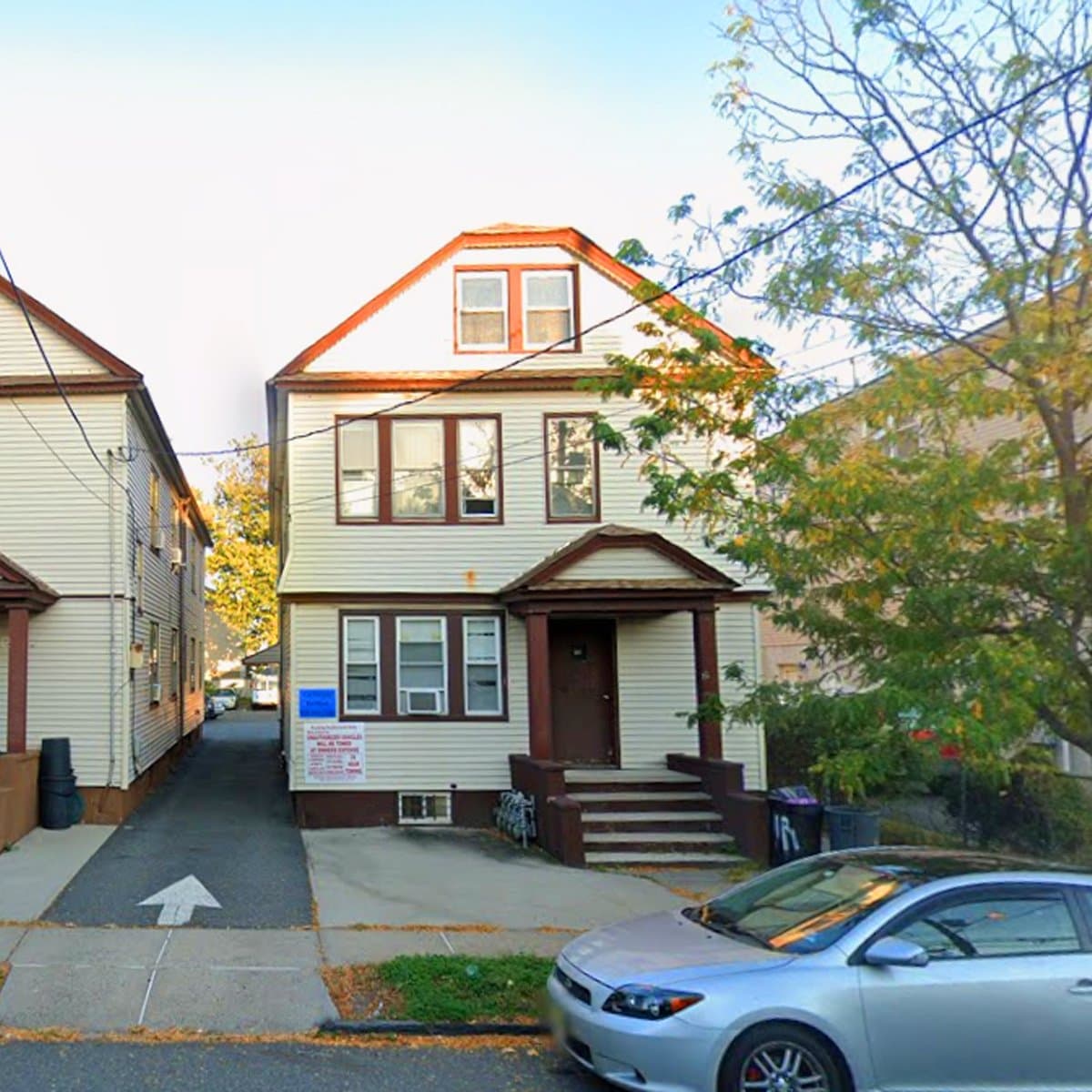 ELIZABETH Multiplex: 644 MAPLE AVE