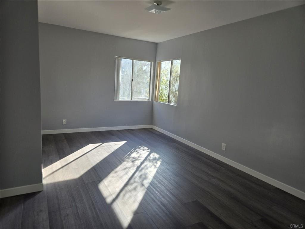 Los Angeles Apartment: 1129 N Clark