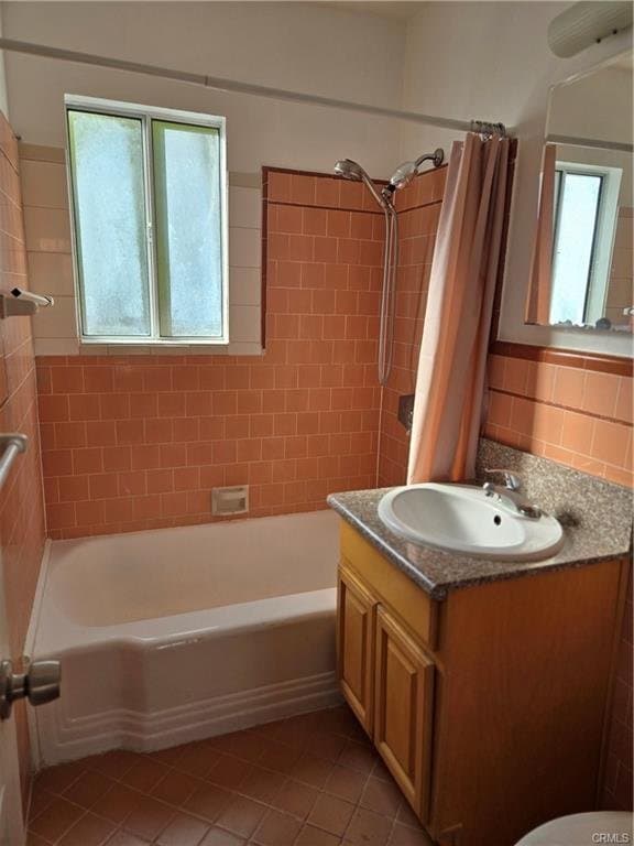 Los Angeles Apartment: 1129 N Clark
