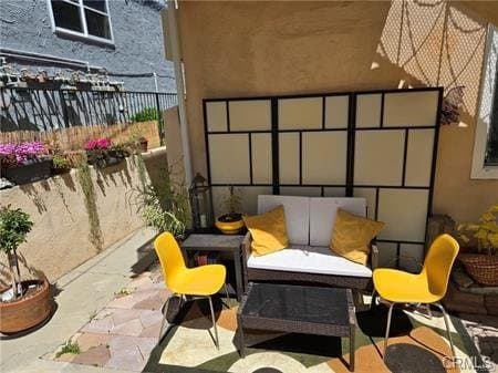 Los Angeles Apartment: 1129 N Clark
