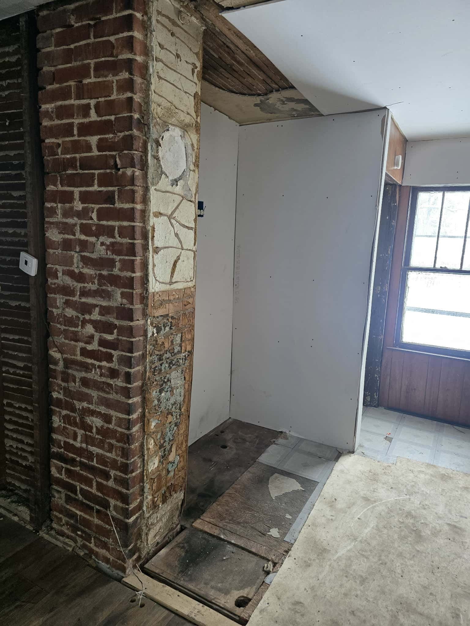 Decatur House: 1180 E Mueller Ave