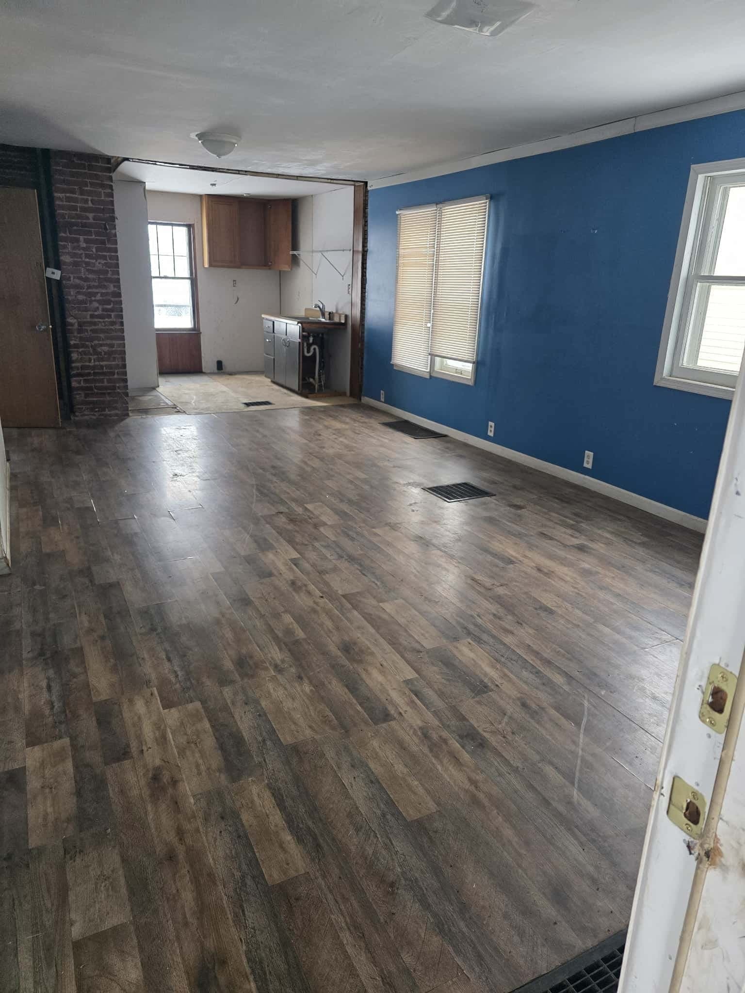 Decatur House: 1180 E Mueller Ave