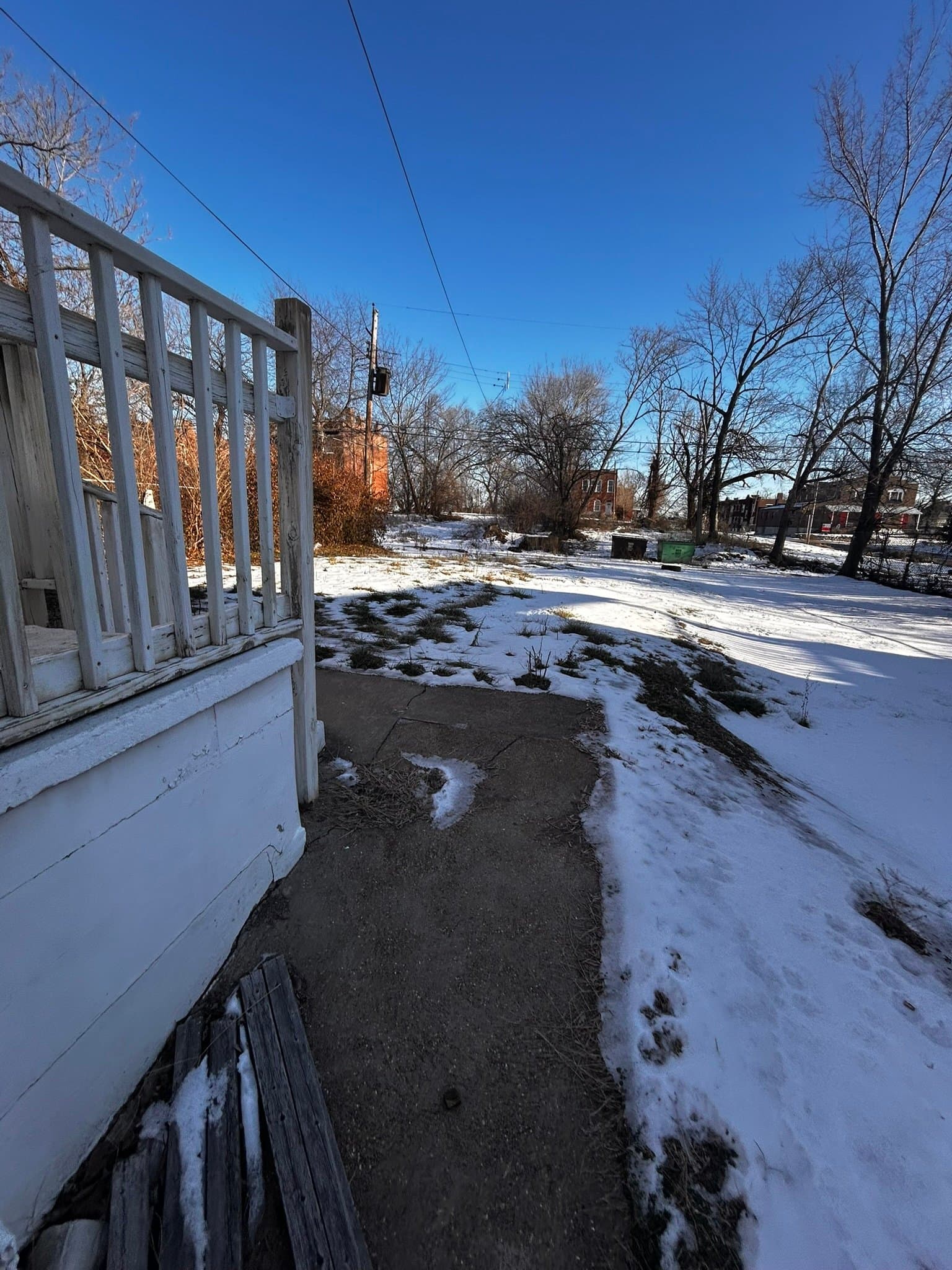 St. Louis House: 1460 Laurel St