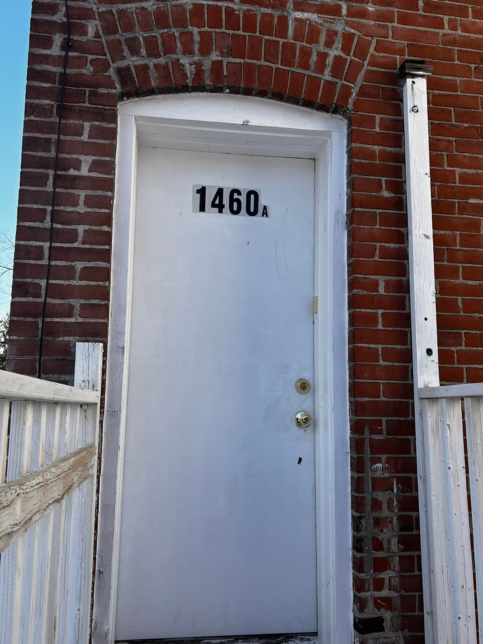 St. Louis House: 1460 Laurel St