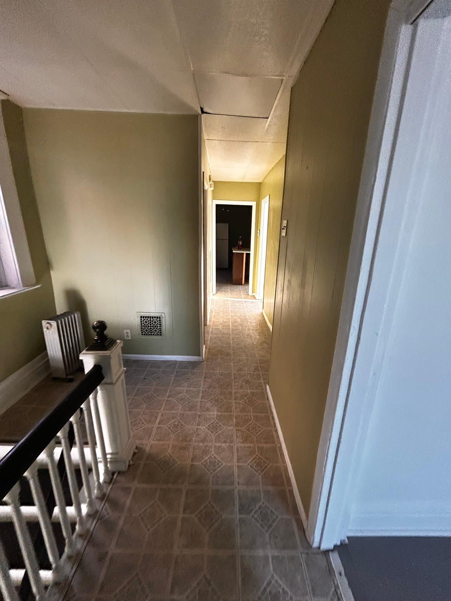 St. Louis House: 1460 Laurel St