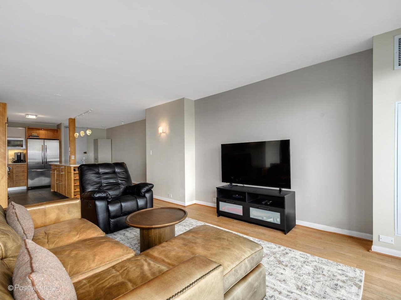 Chicago Condo: 2020 N Lincoln Park West