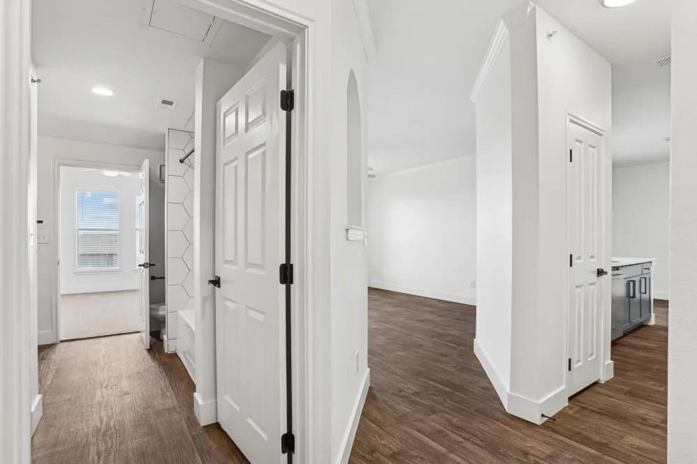 Fort Worth Apartment: 7301 Oakmont Blvd