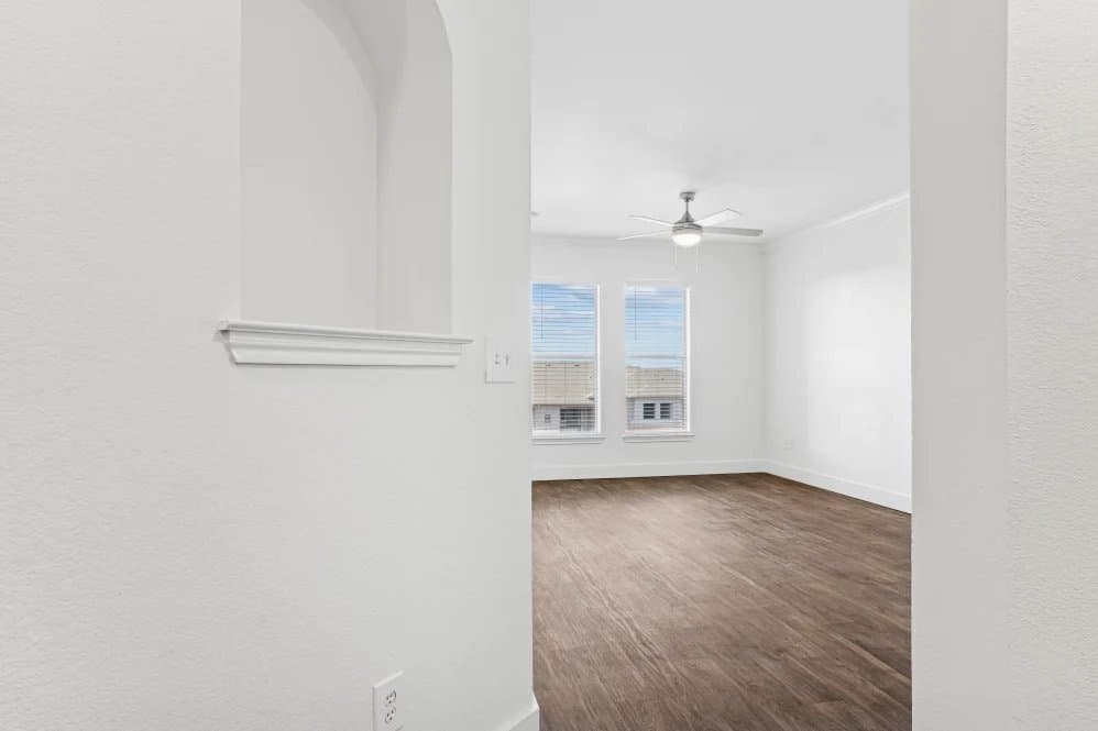 Fort Worth Apartment: 7301 Oakmont Blvd