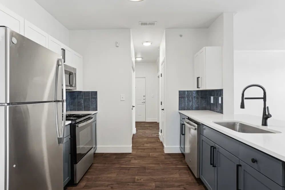 Fort Worth Apartment: 7301 Oakmont Blvd