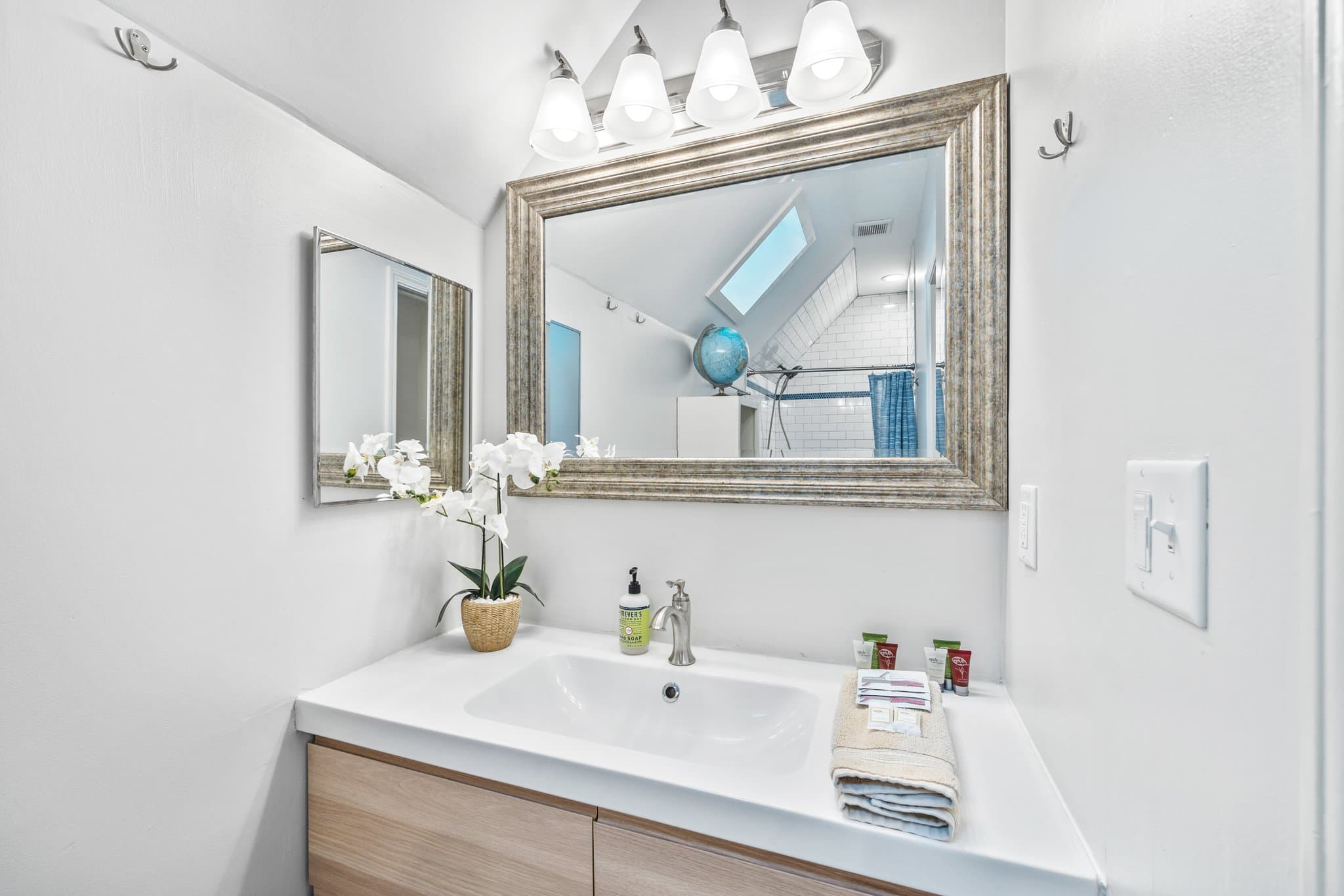 Atlanta House: 1146 Wade St NE