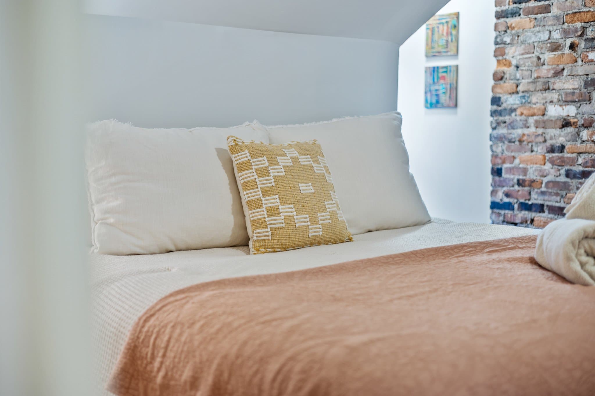 Atlanta House: 1146 Wade St NE