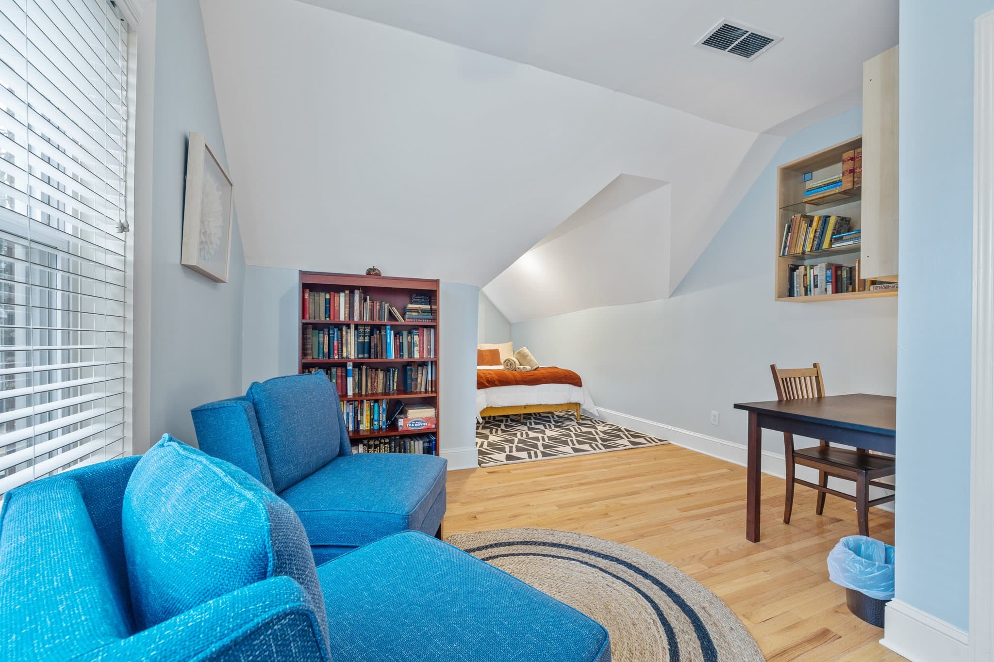 Atlanta House: 1146 Wade St NE