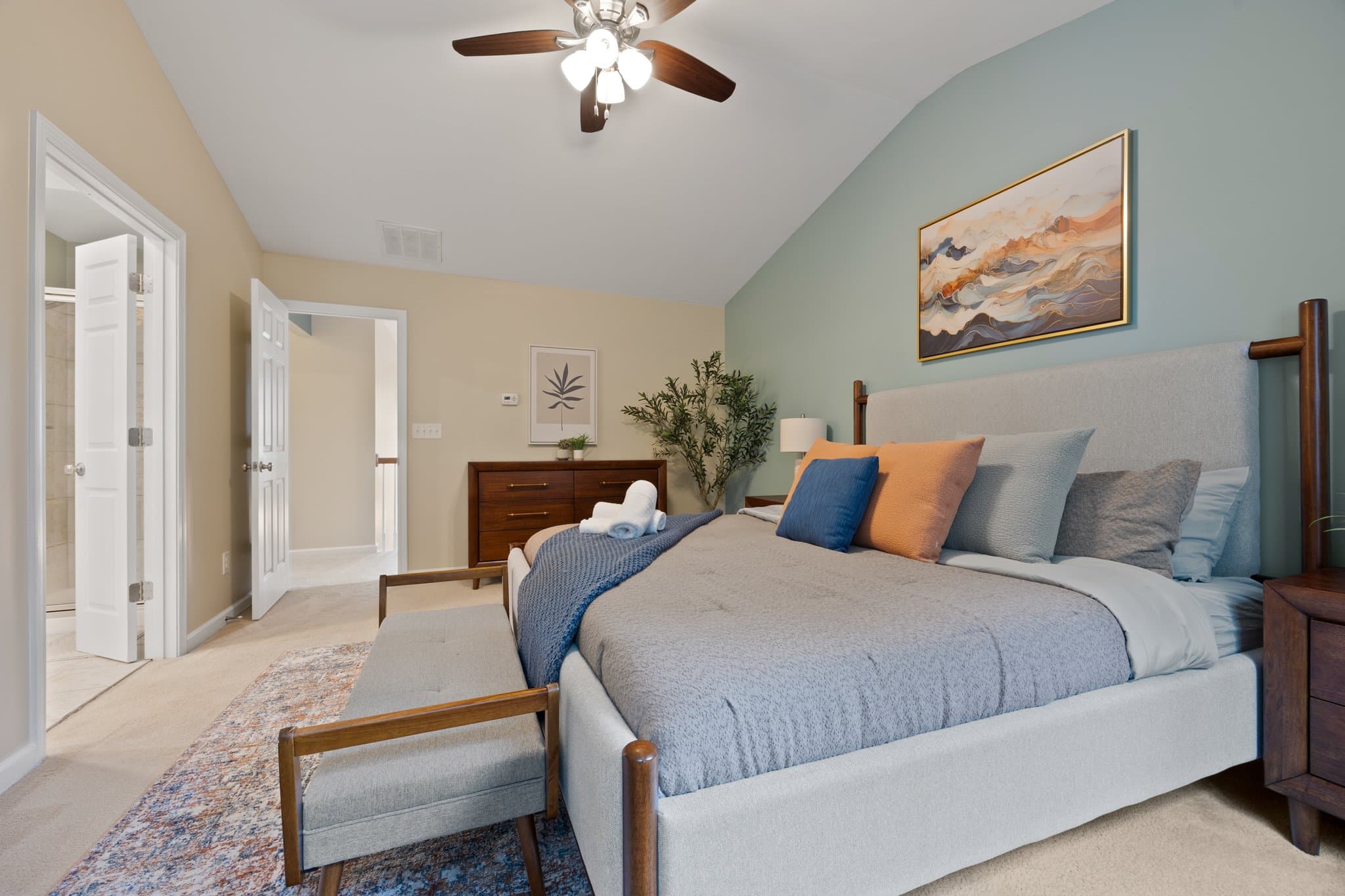 Milton House: 13581 Weycroft Circle