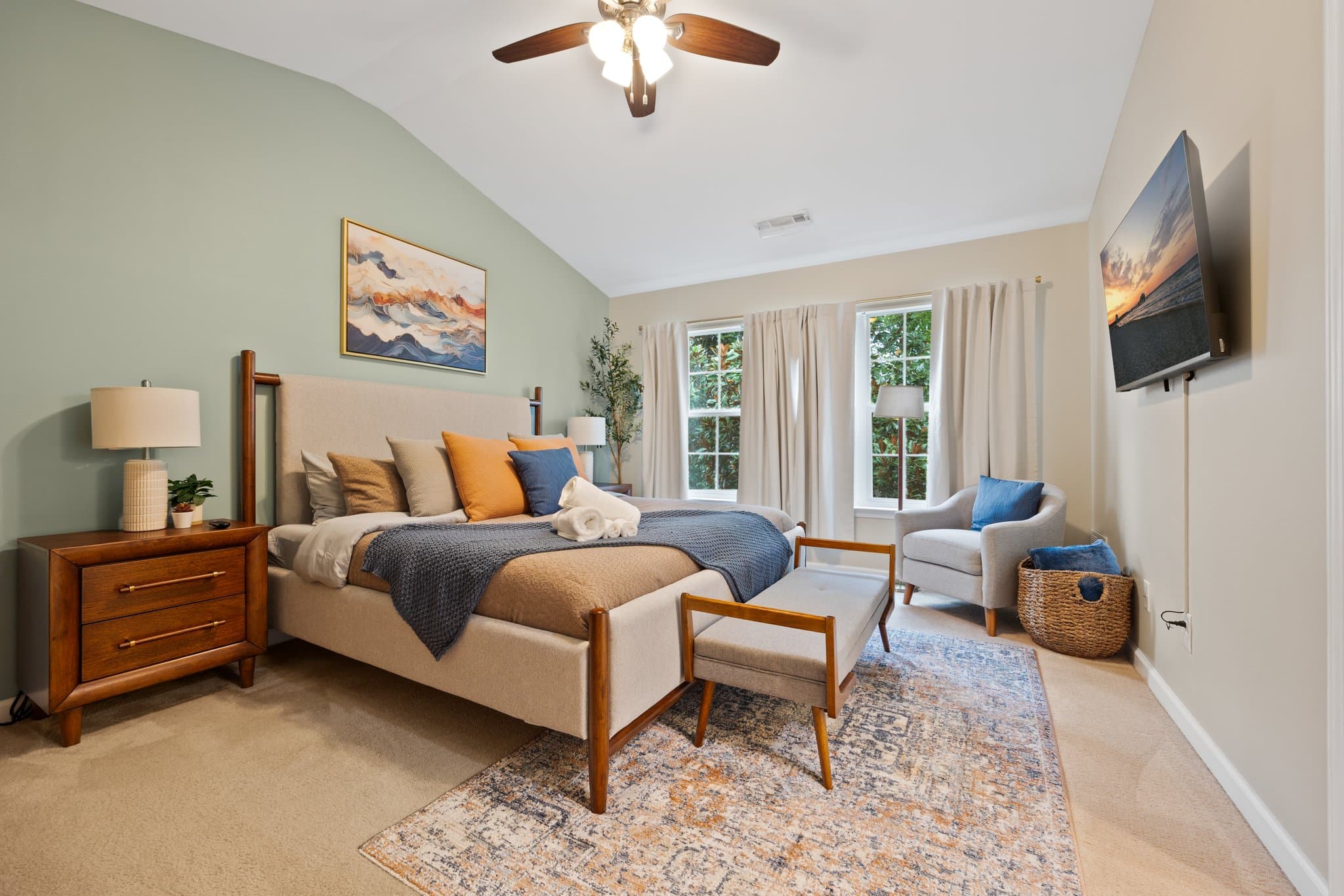Milton House: 13581 Weycroft Circle