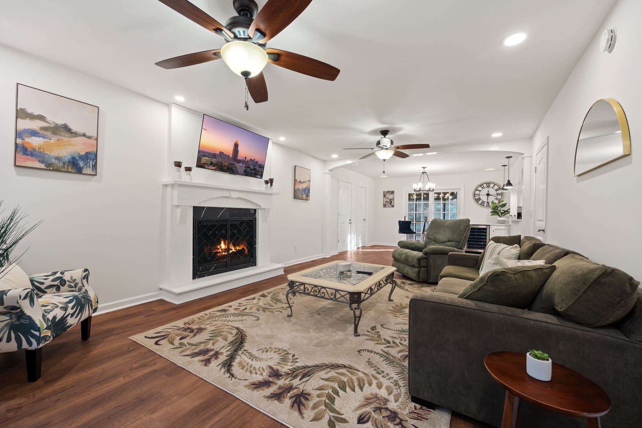 Smyrna House: 82 Vanessa Dr