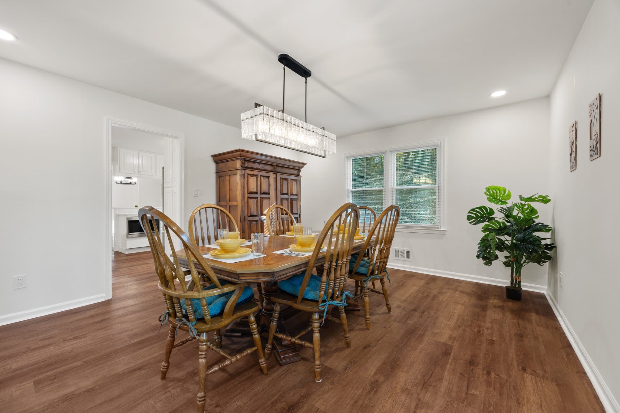 Smyrna House: 82 Vanessa Dr