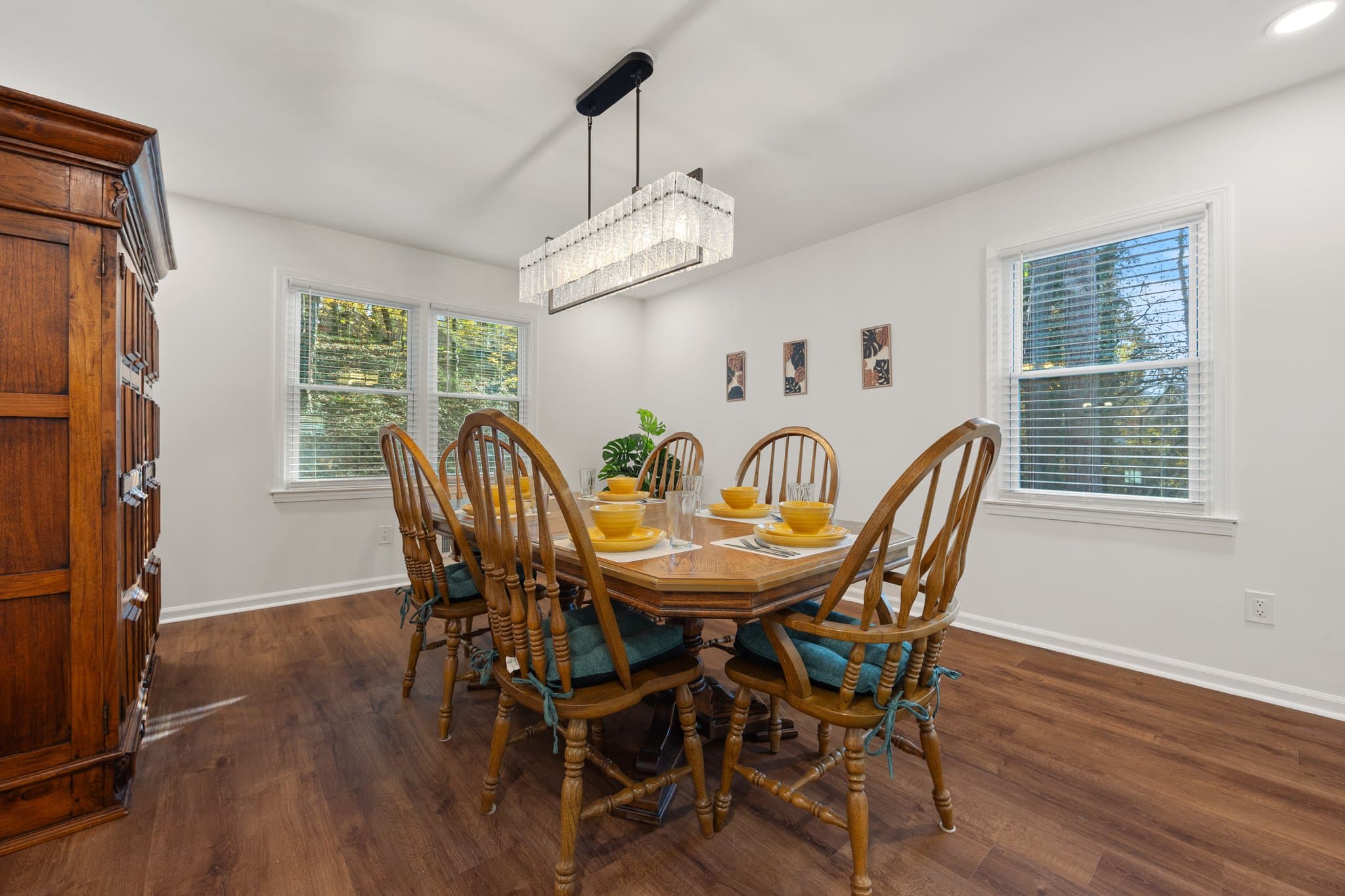 Smyrna House: 82 Vanessa Dr