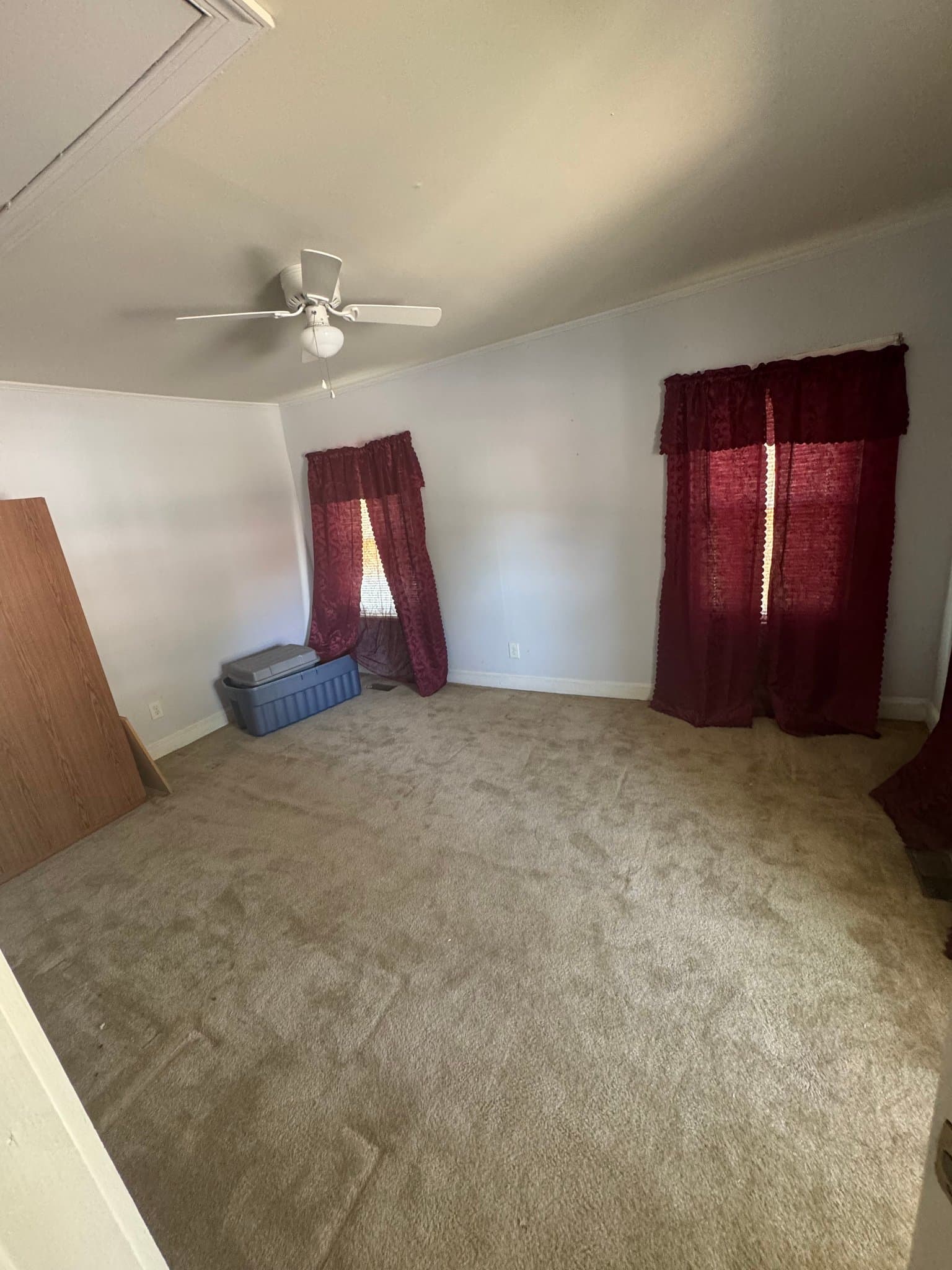 Dunn House: 307 W Greenwood St