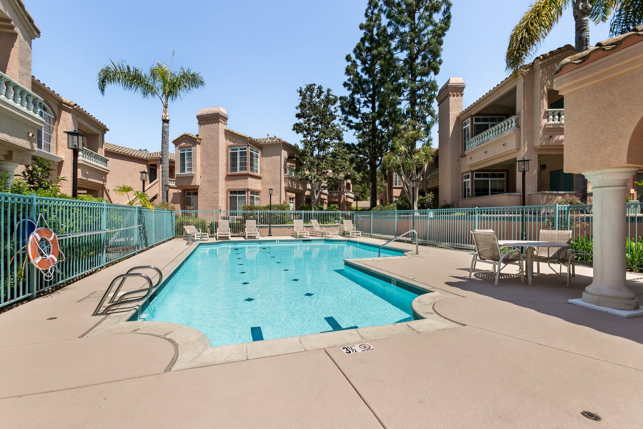 Oceanside Condo: 3531 Cameo Dr