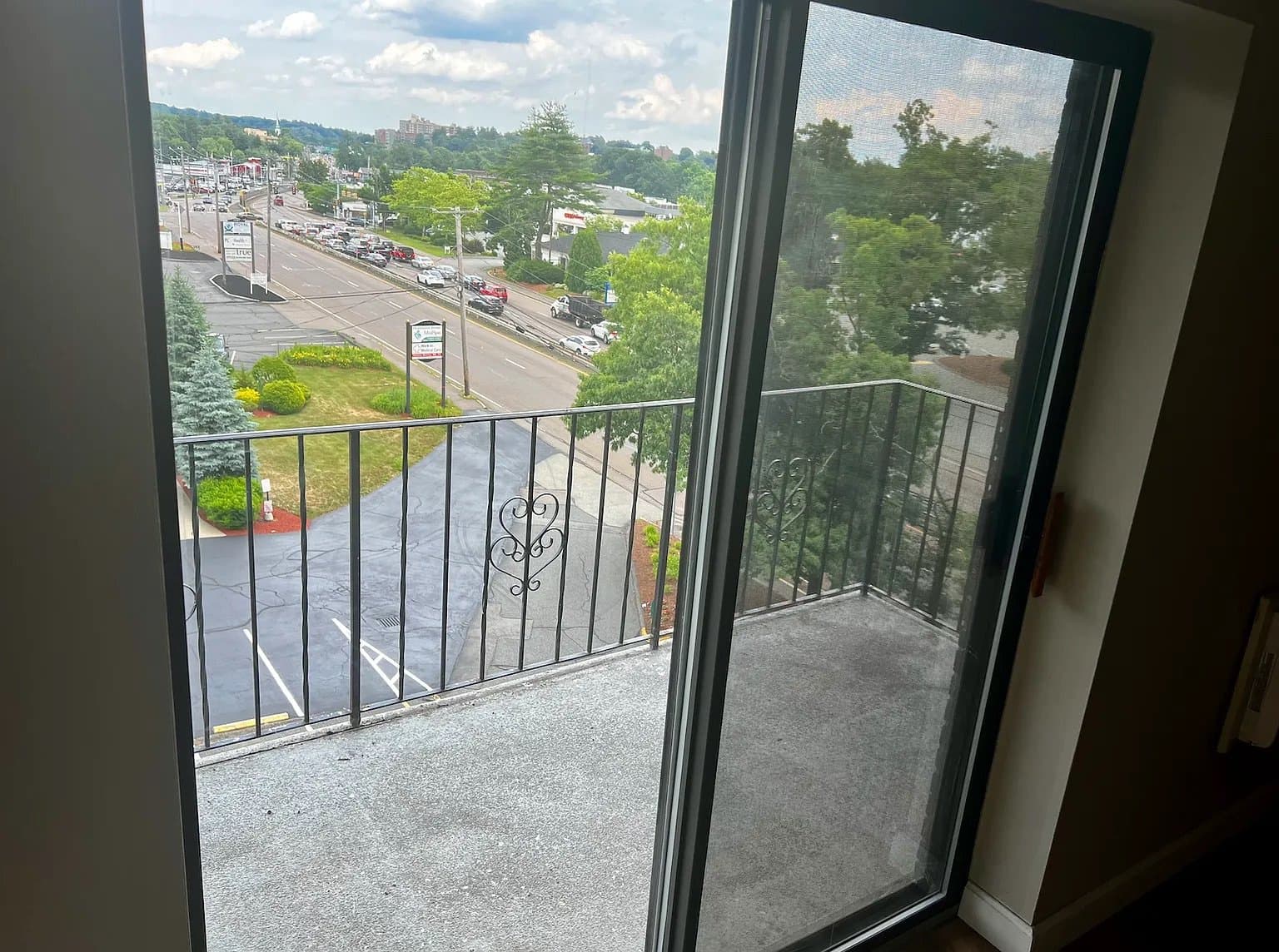 Framingham Apartment: 1321 Worcester Rd, APT 503
