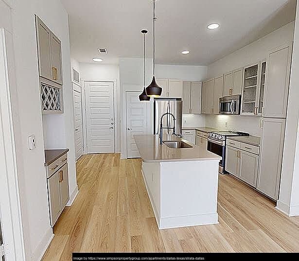 Dallas Apartment: 5050 Capitol Avenue