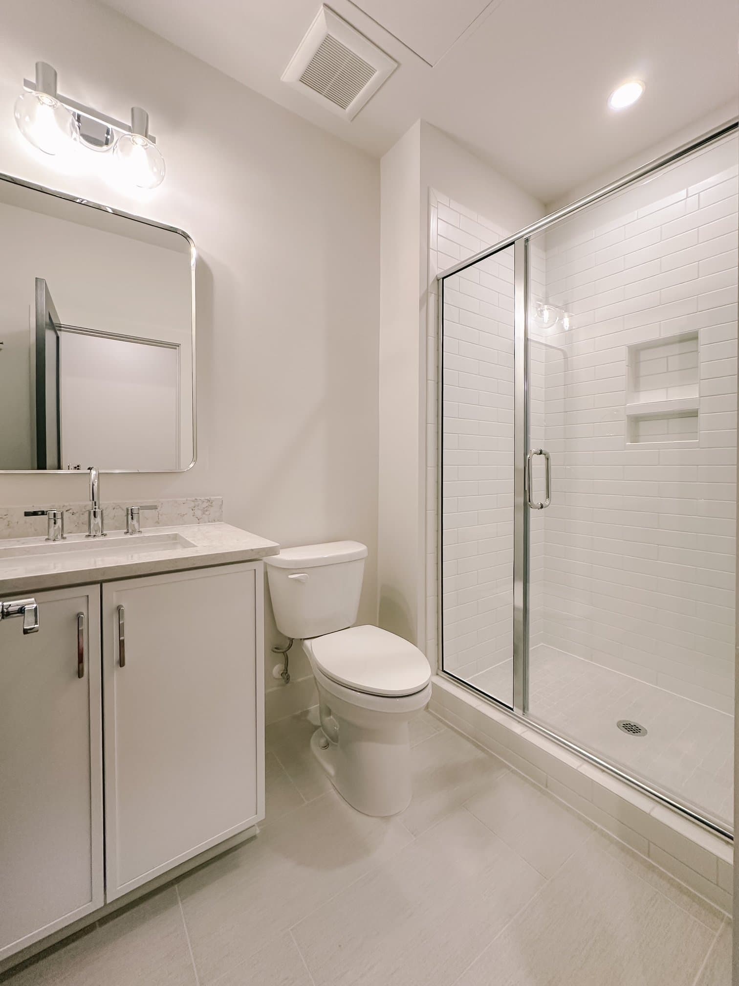 Cary Townhome: 425 S Walker St